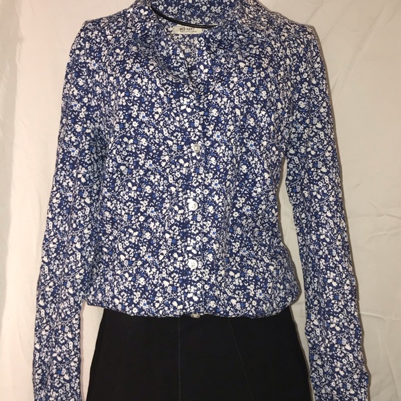 Old Navy Floral blouse - Picture 3 of 5